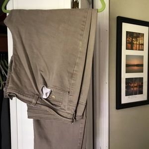 Gloria Vanderbilt jeans